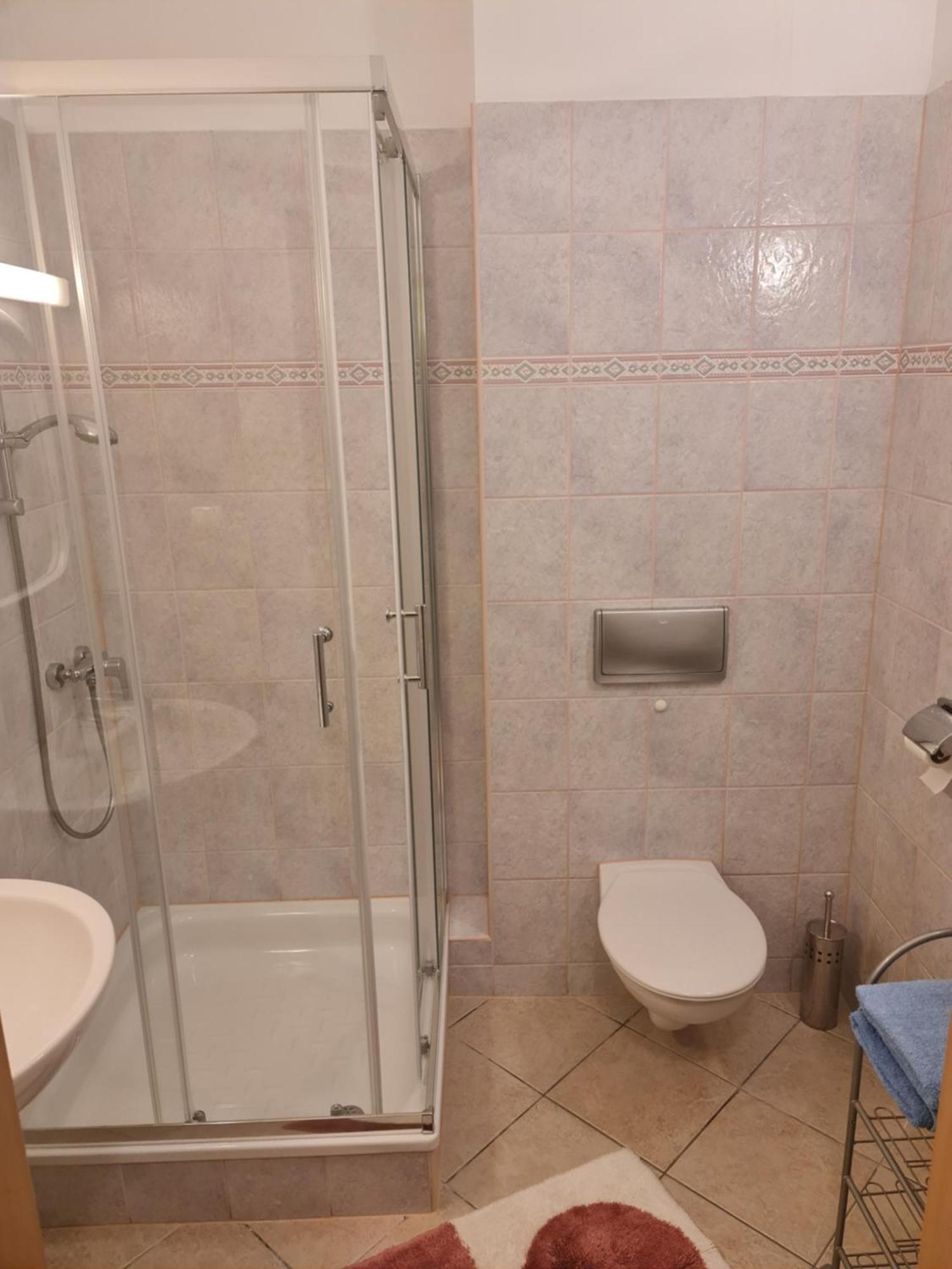 Restaurant & Hostel "Broadway" Kliniska Екстер'єр фото